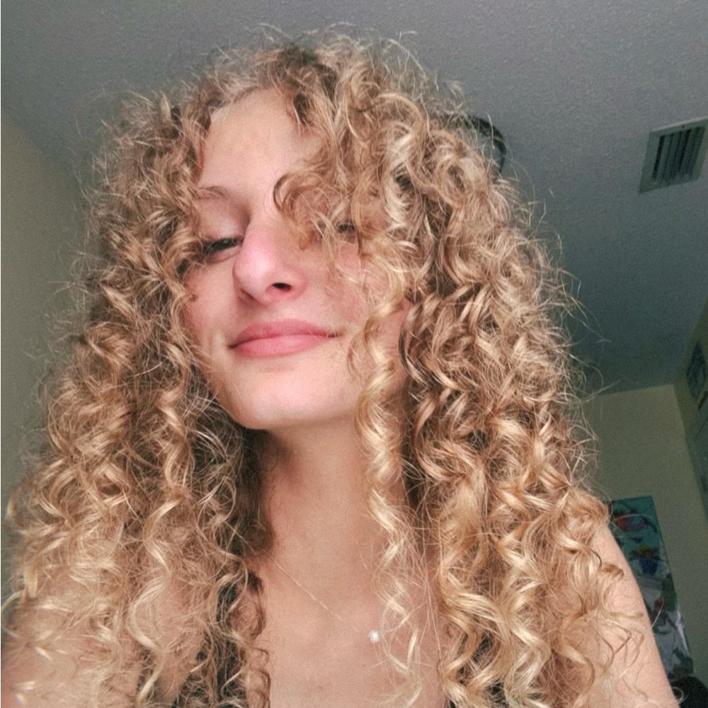 Meet your Posher, Rebekah